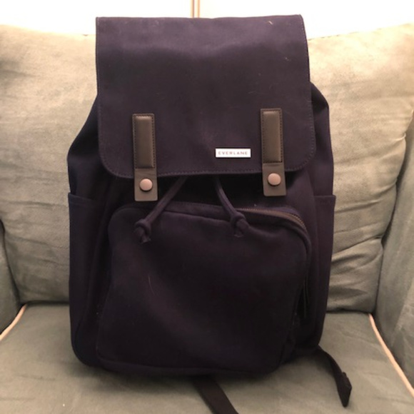 Everlane Handbags - Everlane Women's Modern Snap Backpack
